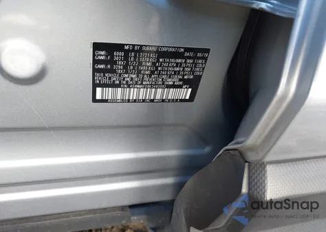 2019 Subaru Ascent Premium z USA, uszkodzony, nr VIN 4S4WMAFD8K3483992